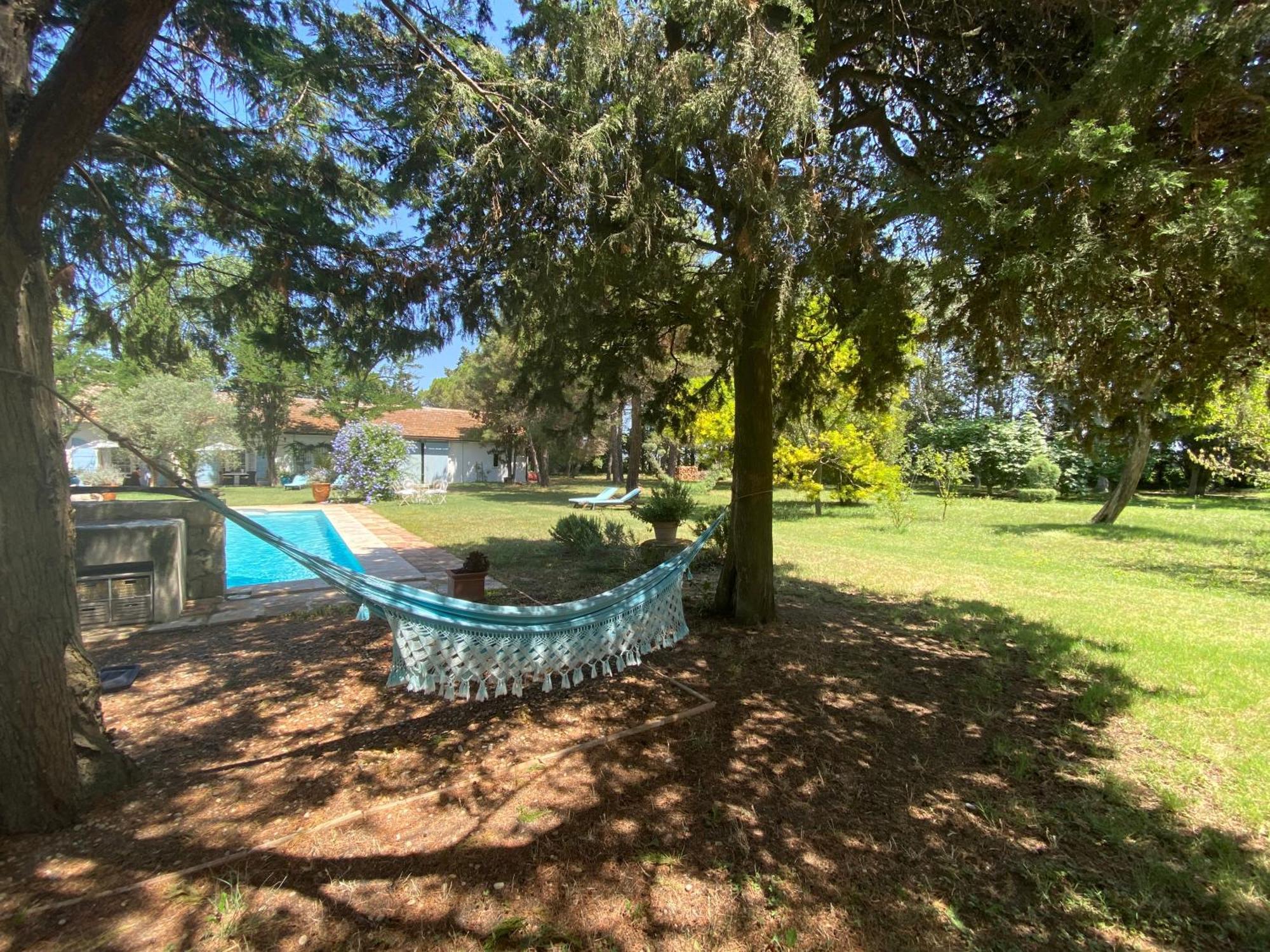 Mas Antonine Cigalle Arles Exterior foto
